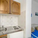Adriatic باغ