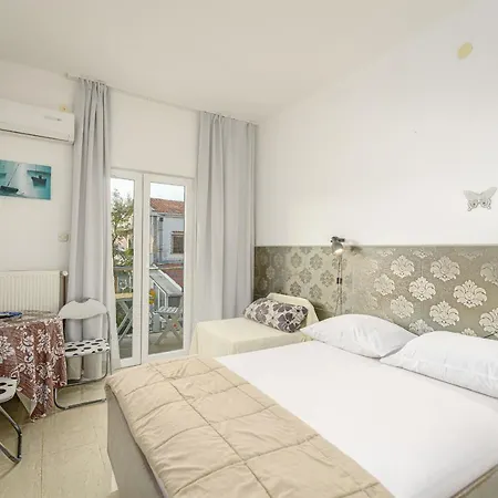 亚得里亚海假日公寓 帕格